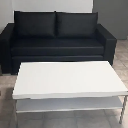H&M Ferienwohnung Apartment *