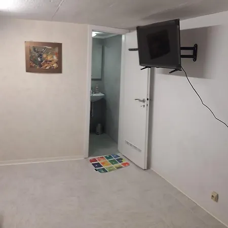 H&M Ferienwohnung * Erftstadt